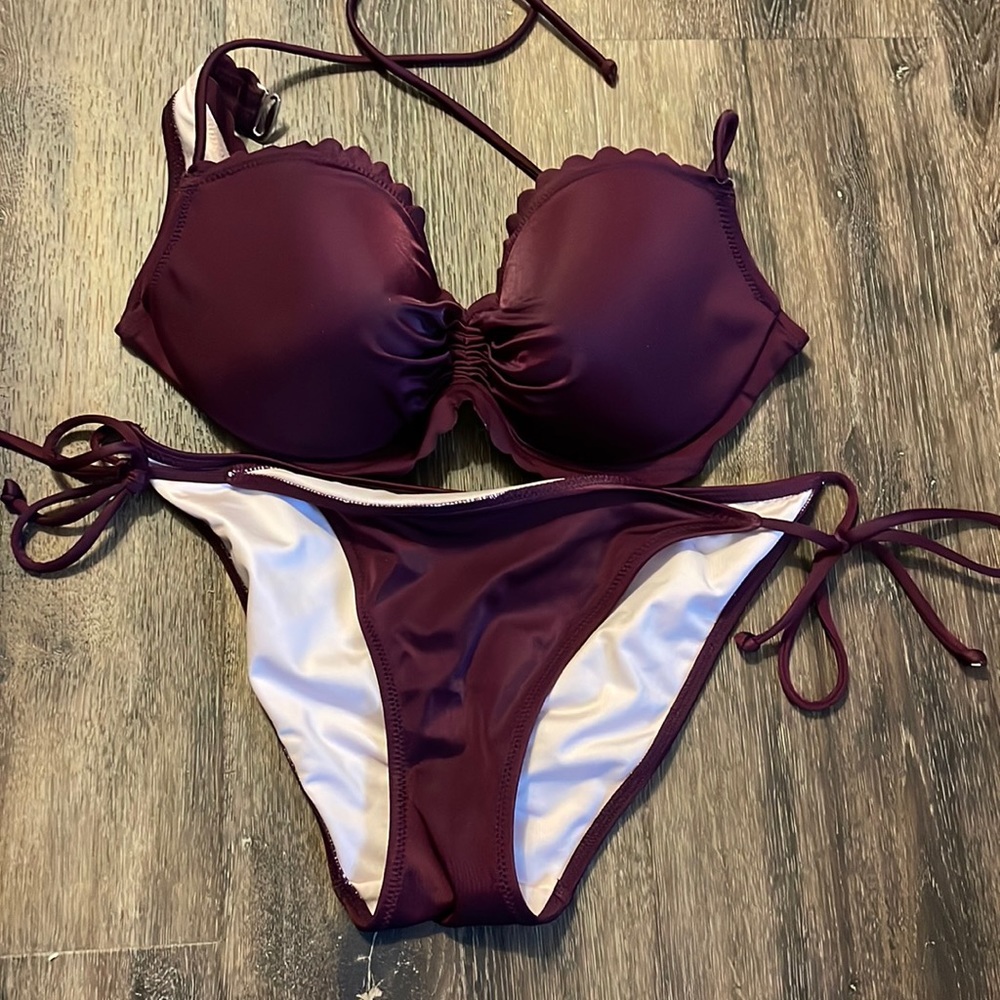 Victoria secret bathing suit set